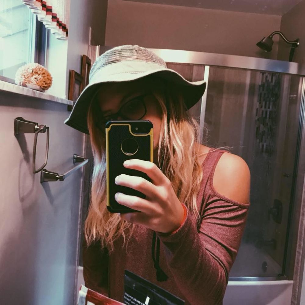 Meet your Posher, Alana